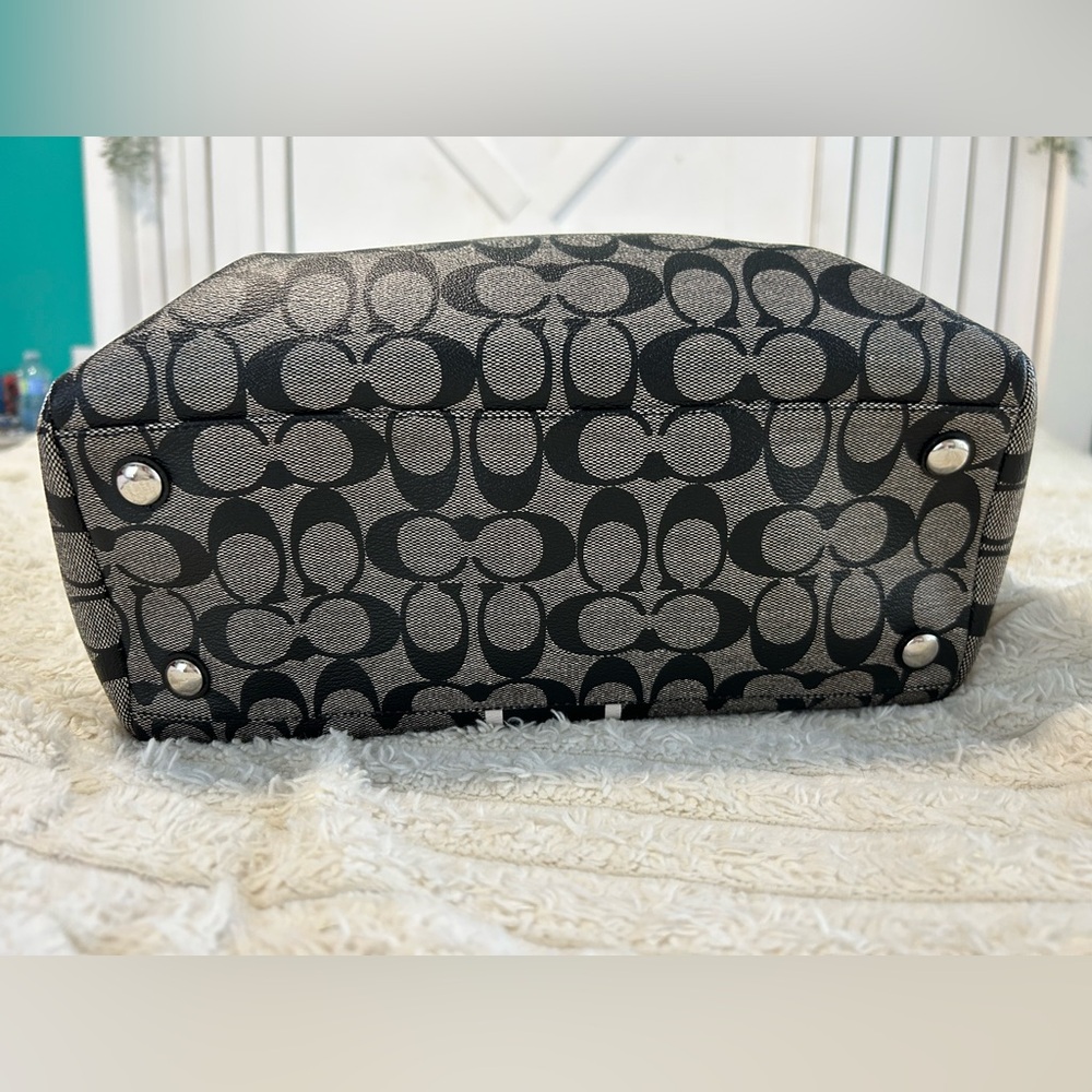 Coach Bag - Picture 7 of 13